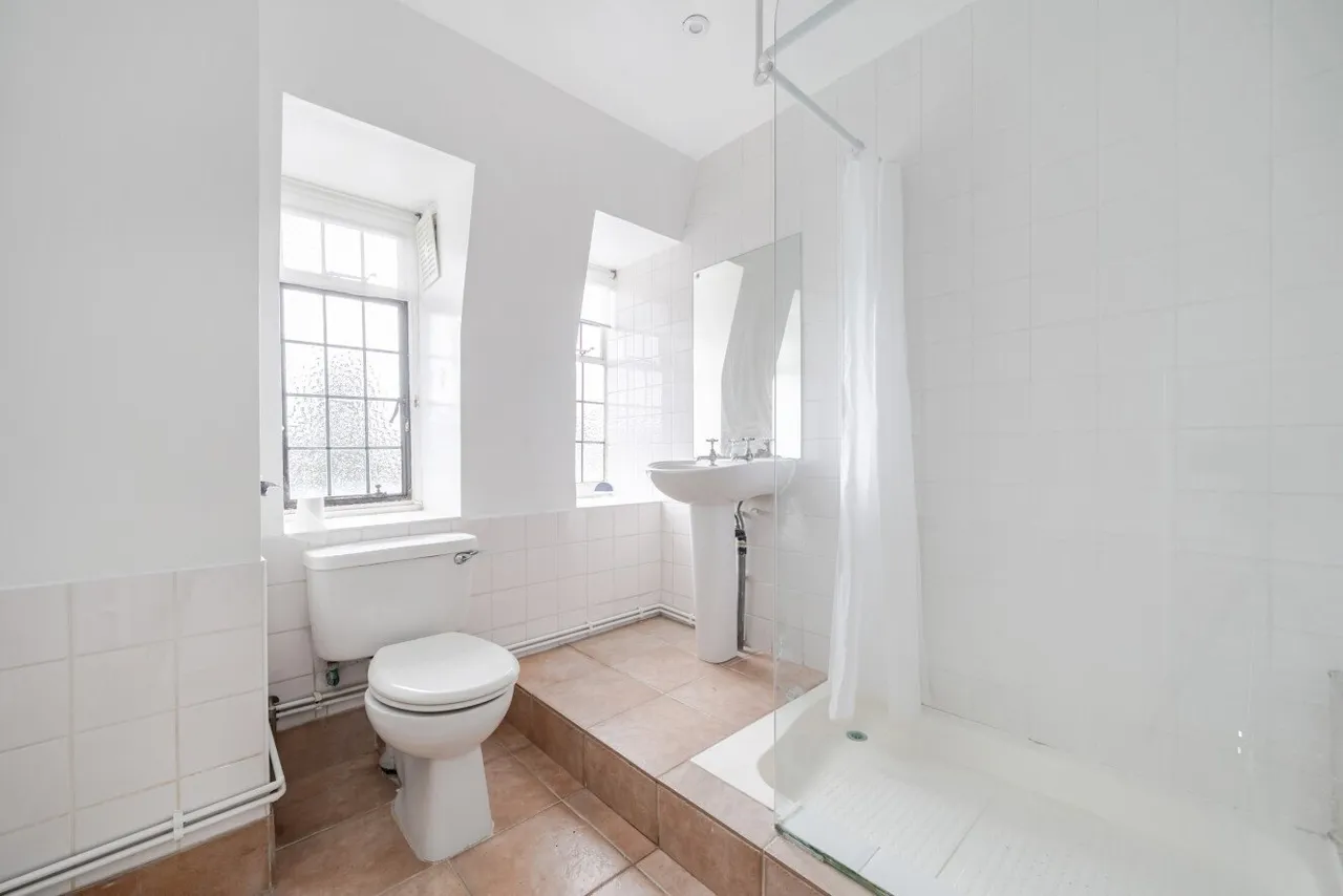 Portsmouth Road, Putney, London, SW15, photo 8