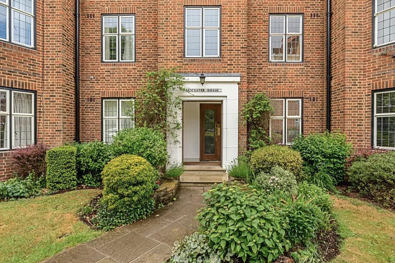 Portsmouth Road, Putney, London, SW15, photo 7