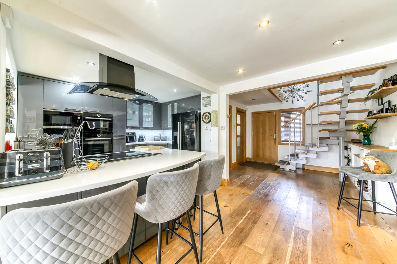 Auriol Close, Worcester Park, KT4, photo 7