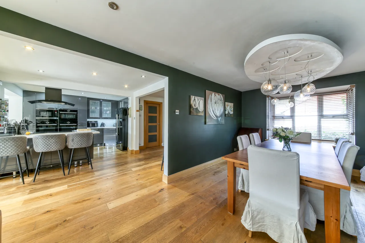 Auriol Close, Worcester Park, KT4, photo 10