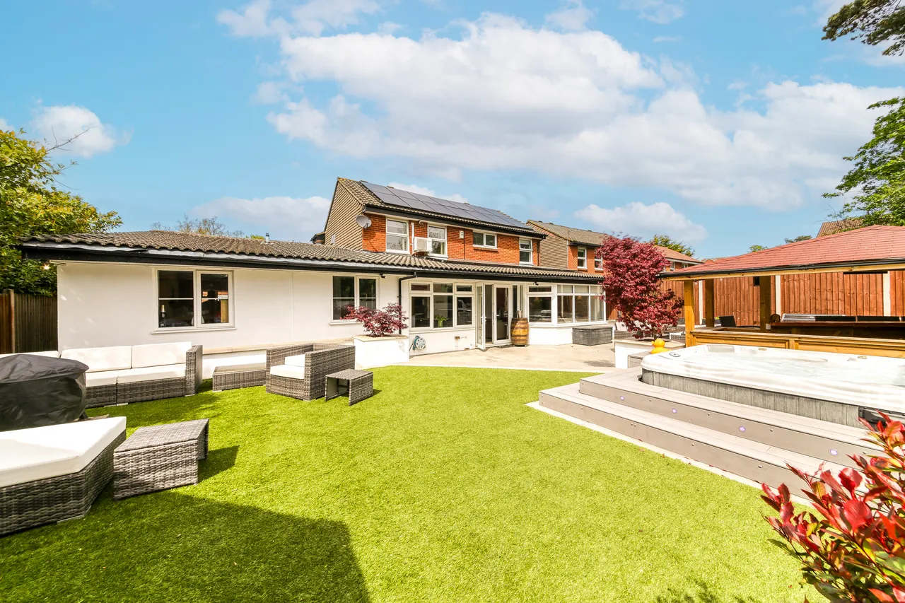 Auriol Close, Worcester Park, KT4, photo 25