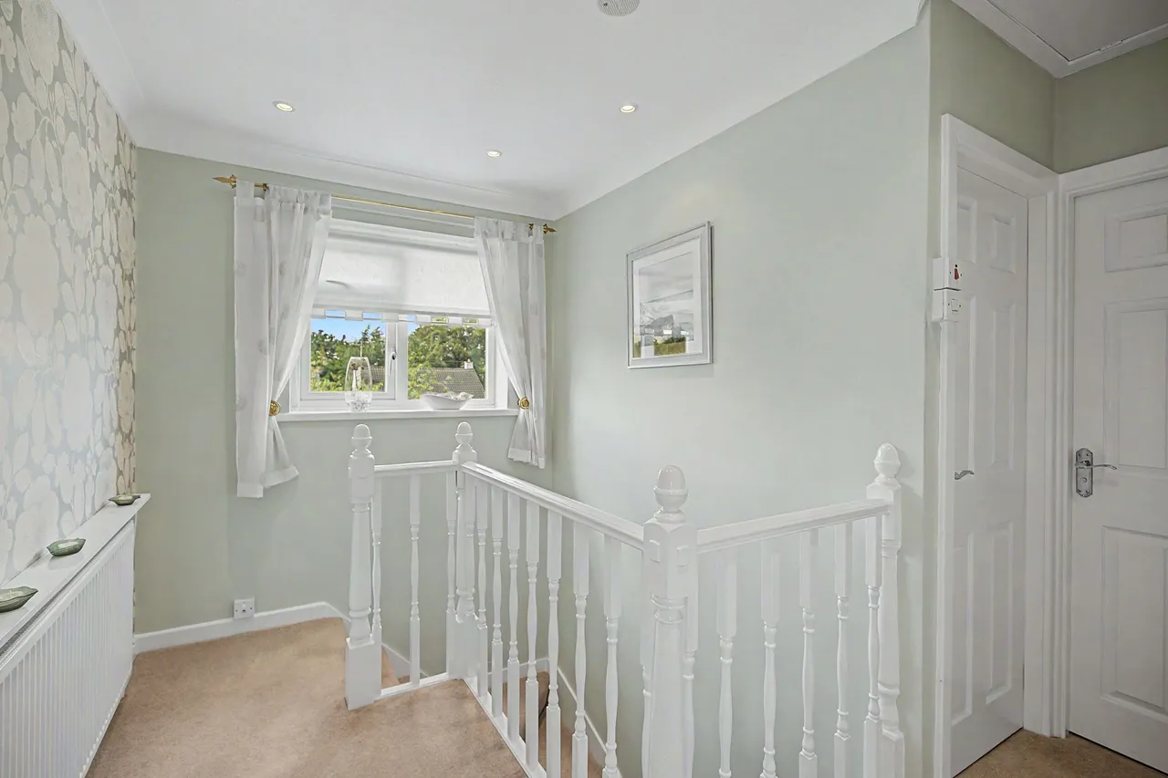 Marlborough Drive, Macclesfield, photo 11