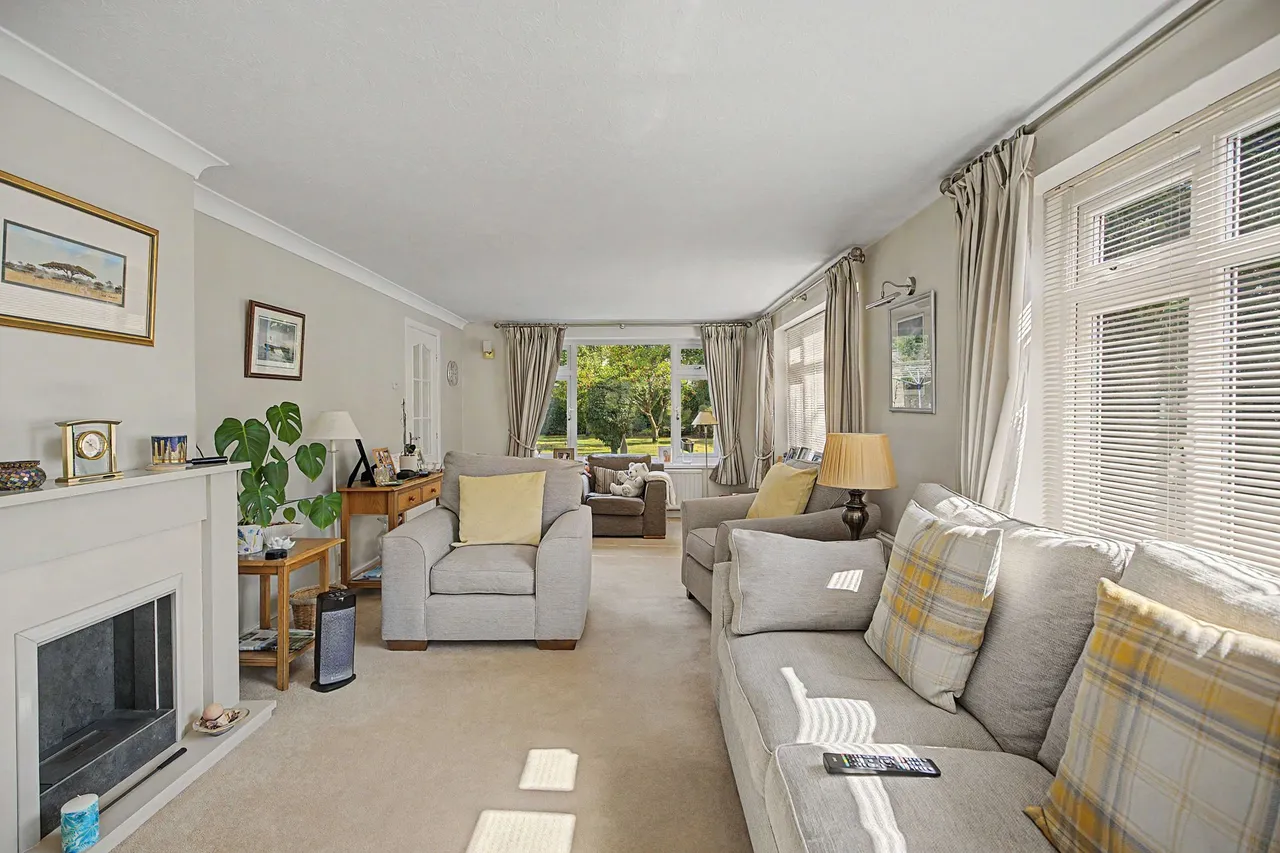 Marlborough Drive, Macclesfield, photo 5