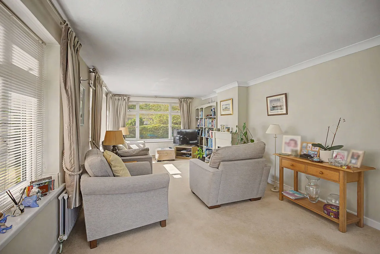 Marlborough Drive, Macclesfield, photo 4
