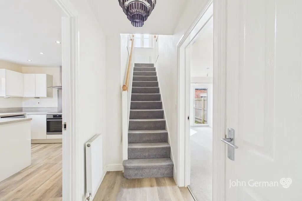 Primrose Drive, Tutbury, photo 10