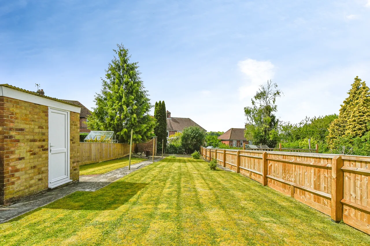 Cherry Orchard, Marlborough, SN8, photo 3