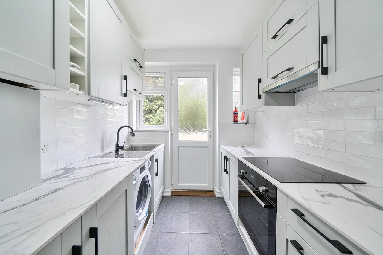 7 Twyford Court, Twyford Avenue, London, photo 3