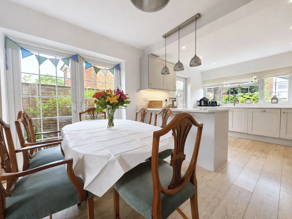 Woodside Avenue, Flackwell Heath, HP10, photo 6