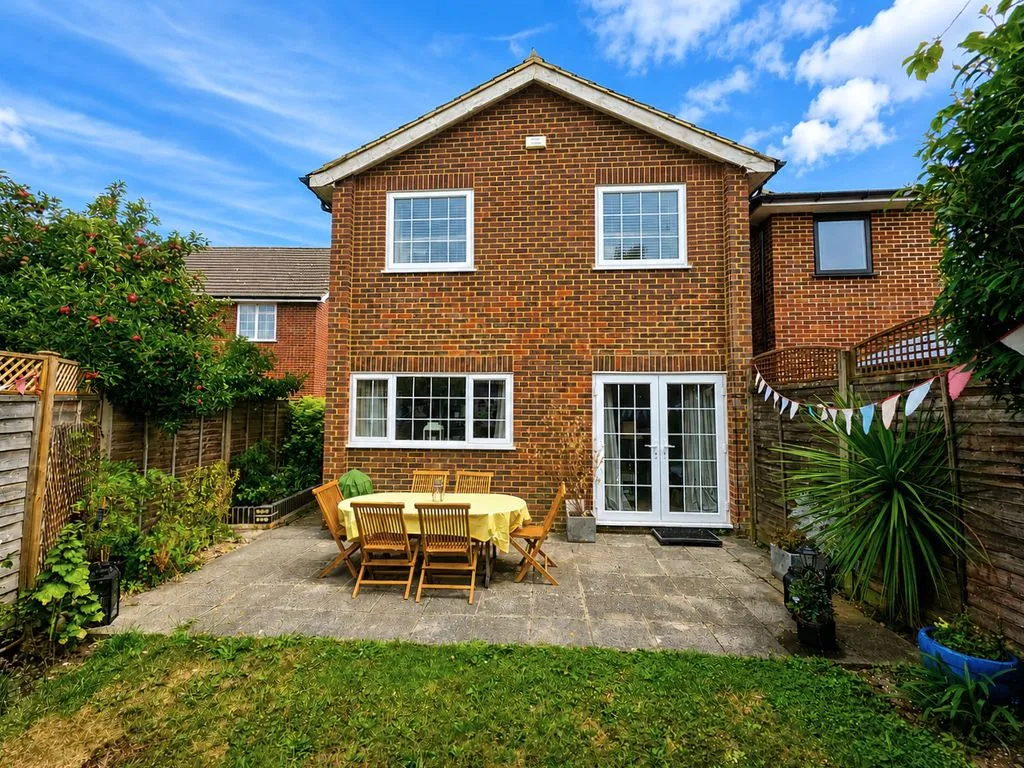 Woodside Avenue, Flackwell Heath, HP10, photo 17