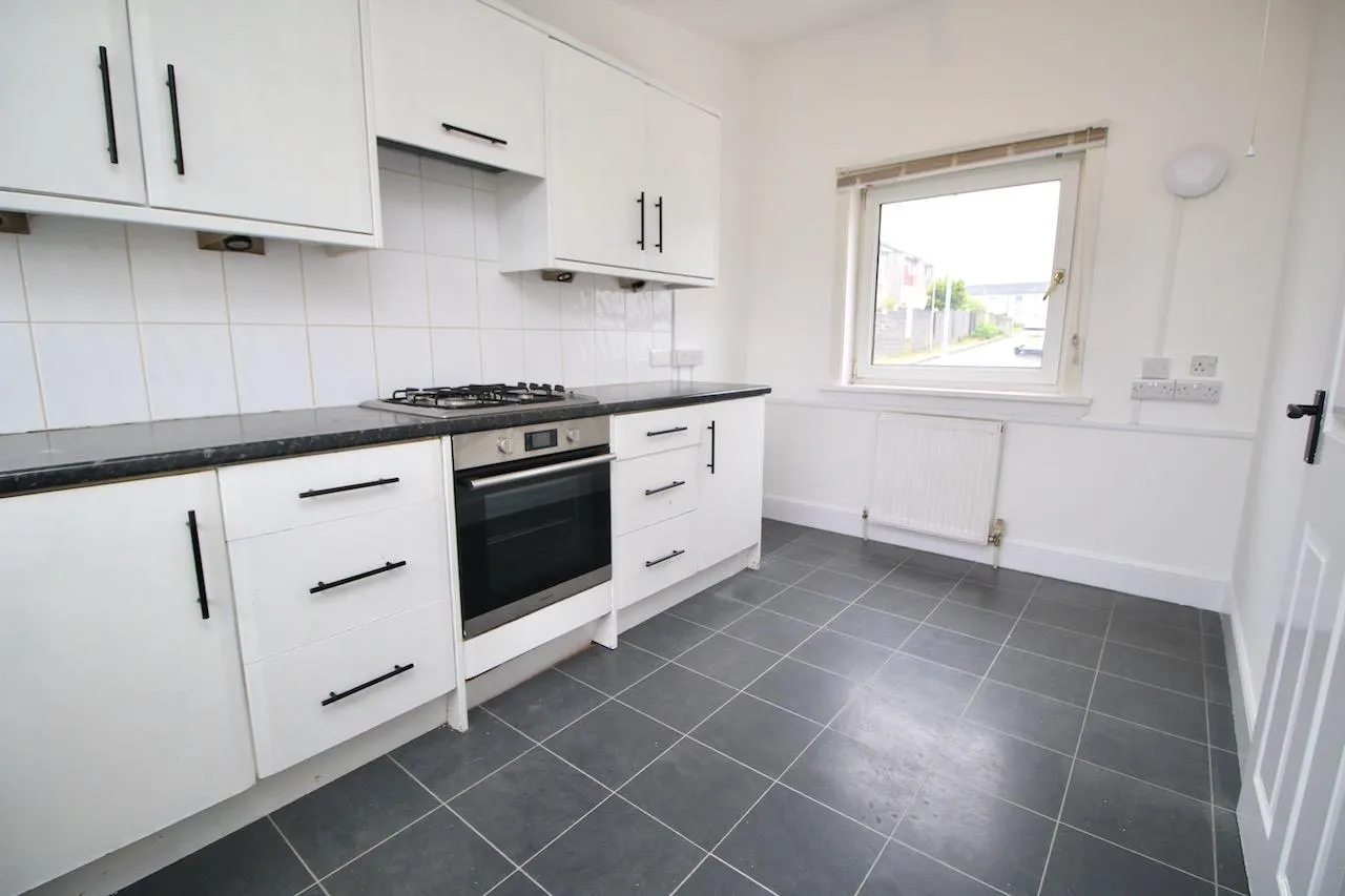 Pine Grove, Cumbernauld, G67 3AX, photo 10