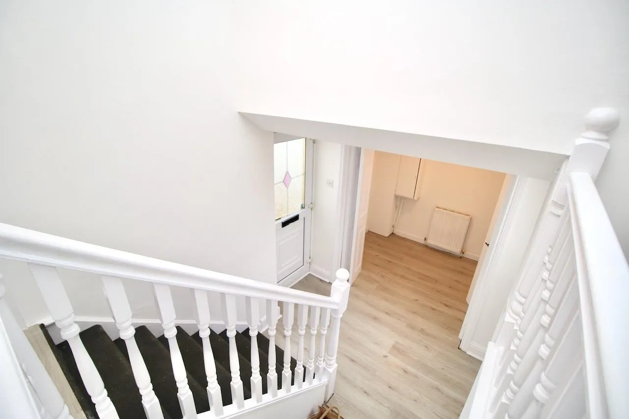 Pine Grove, Cumbernauld, G67 3AX, photo 4