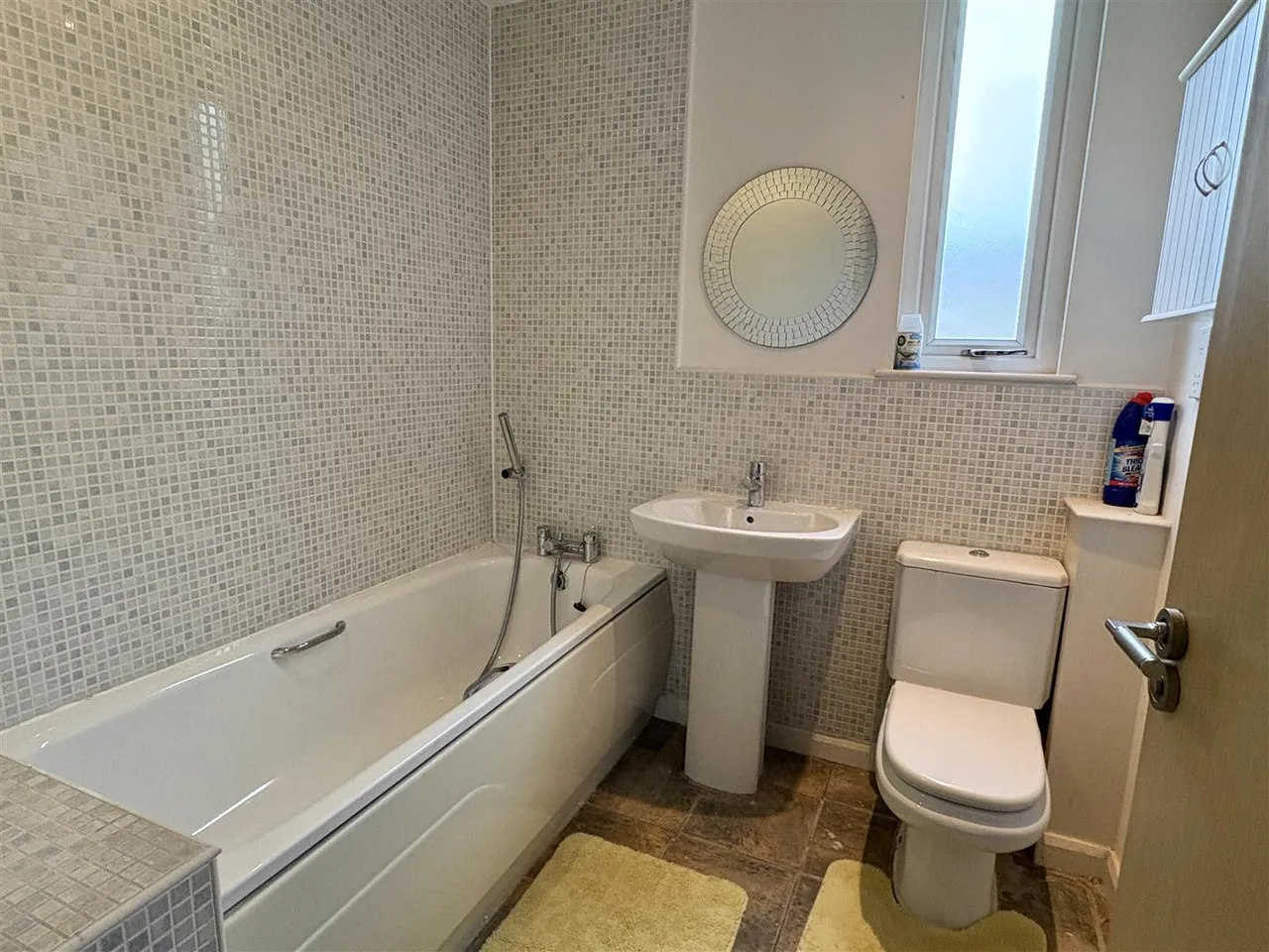 Lloyd Wright Avenue, Beswick, M11, photo 5