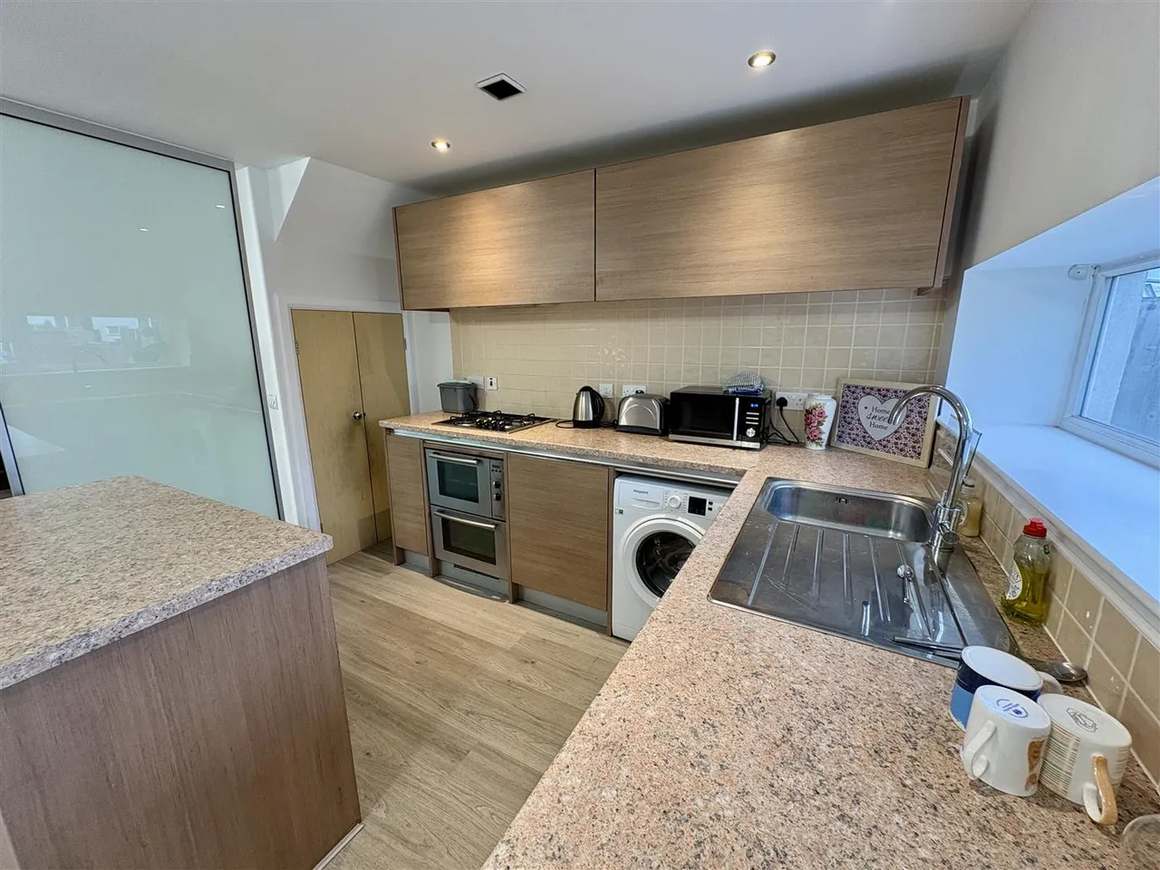 Lloyd Wright Avenue, Beswick, M11, photo 15