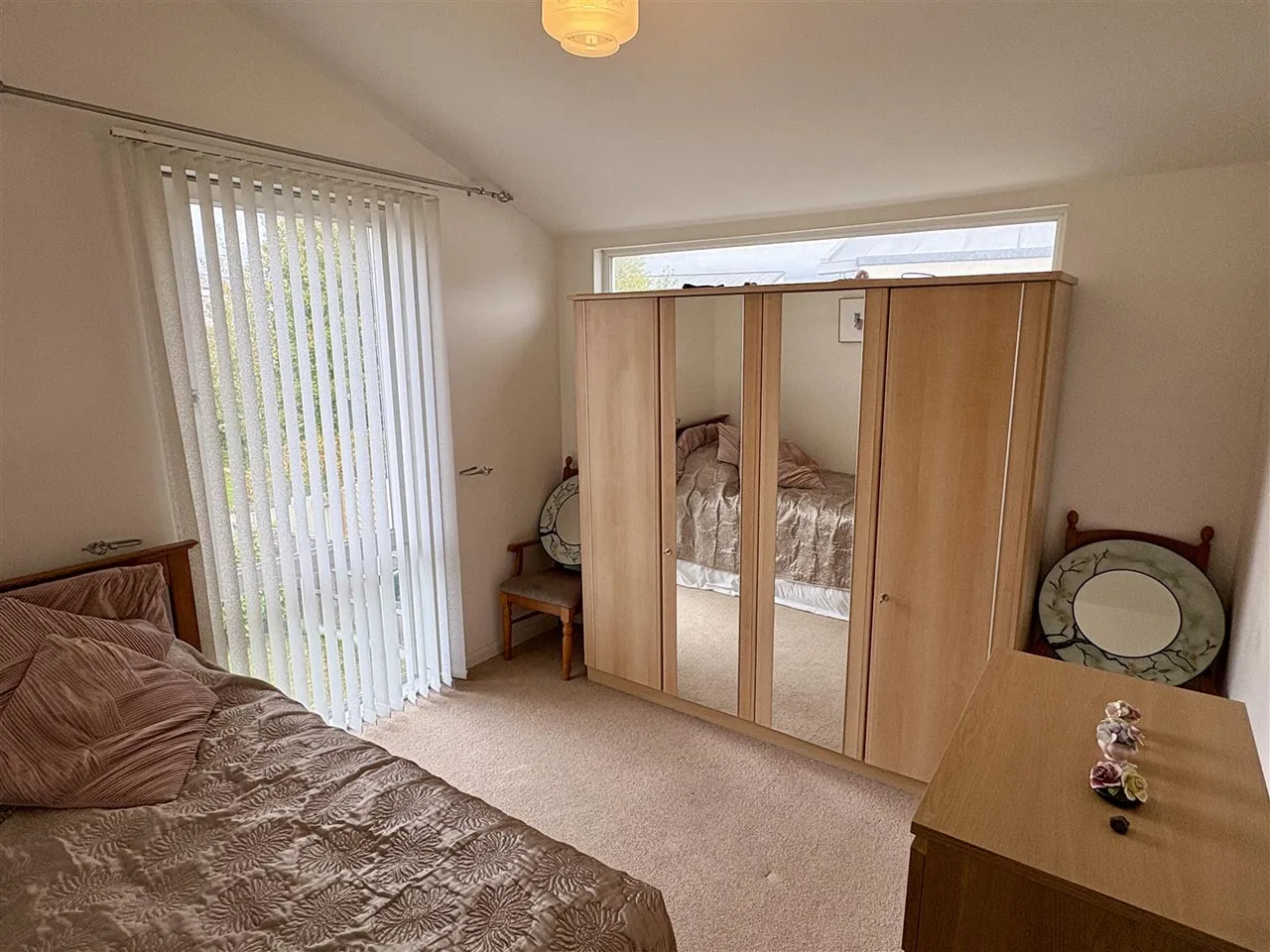 Lloyd Wright Avenue, Beswick, M11, photo 6