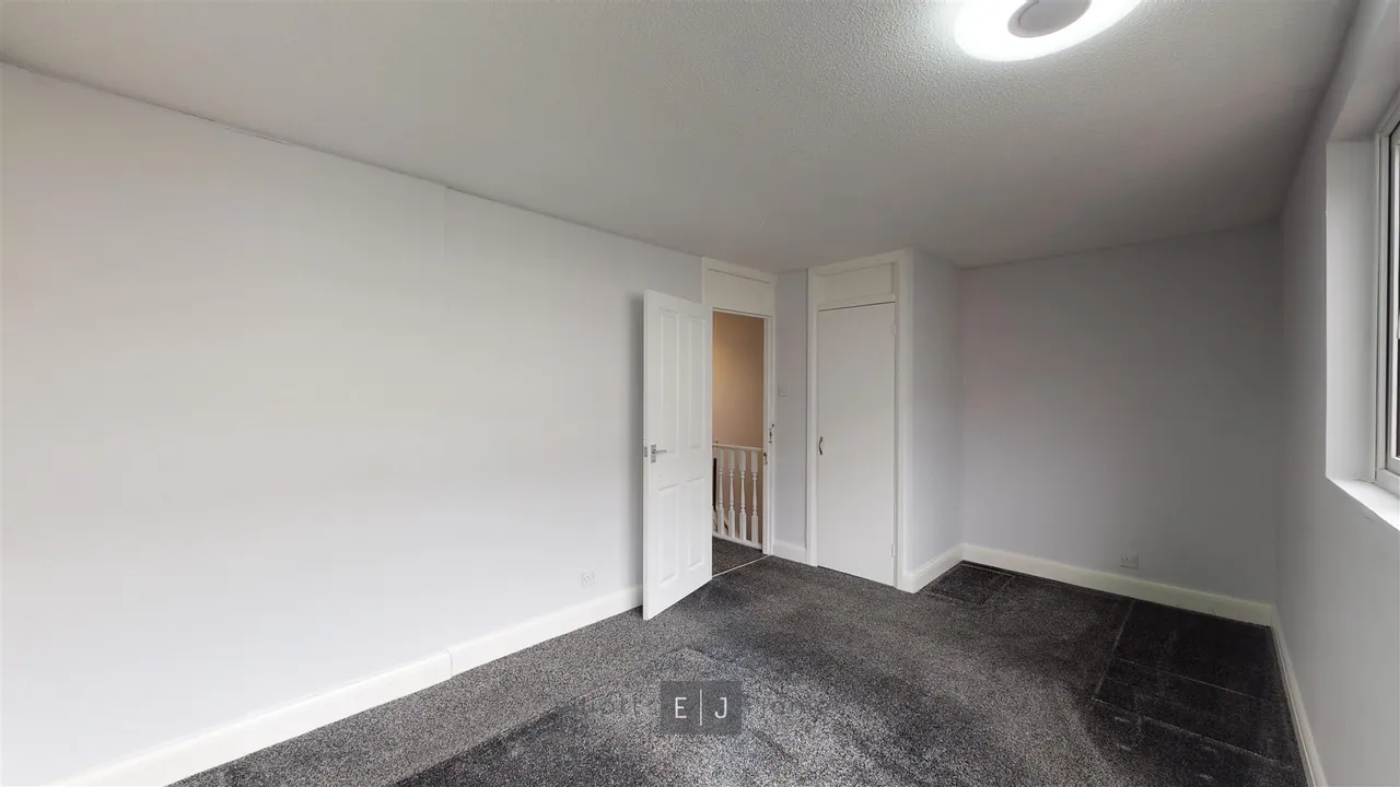 Longcroft Rise, Loughton, IG10, photo 6