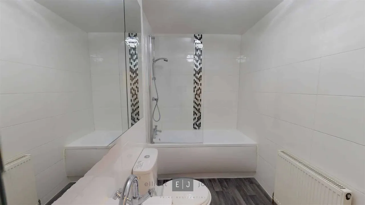 Longcroft Rise, Loughton, IG10, photo 8