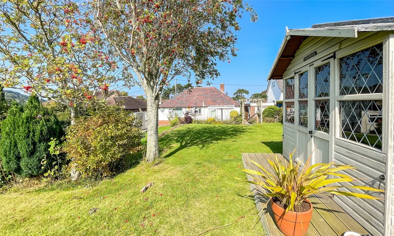 New Road, Llanddulas, photo 9