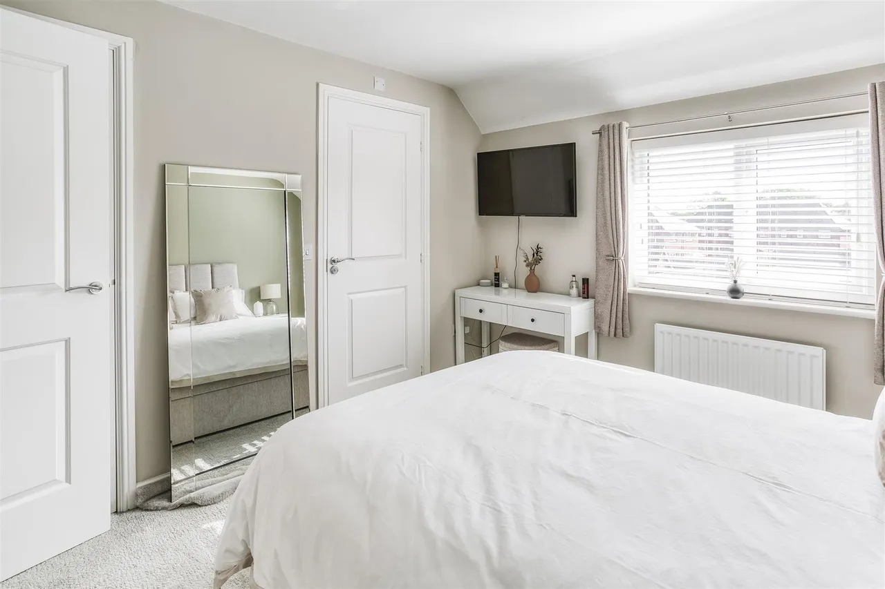 Dale Acre Way, Breadsall, photo 12