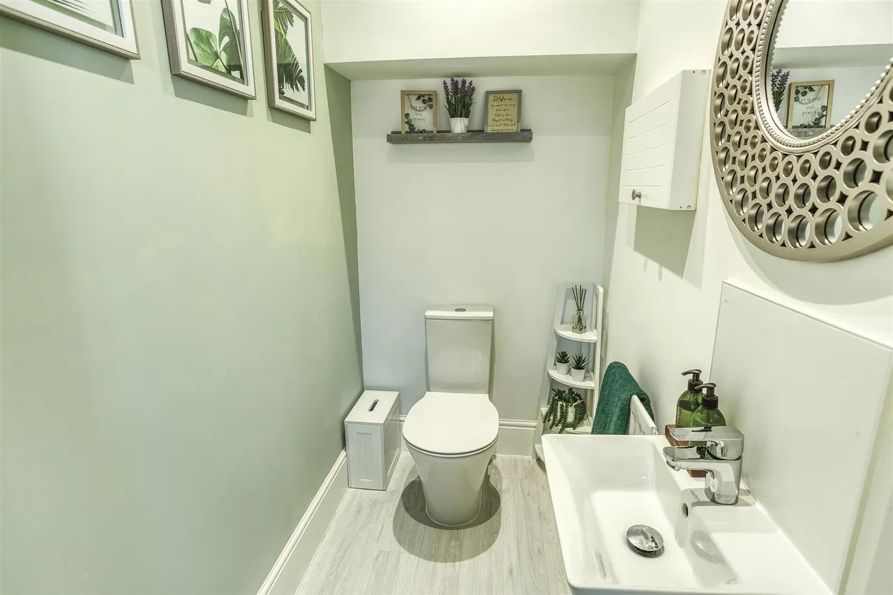 Dale Acre Way, Breadsall, photo 7