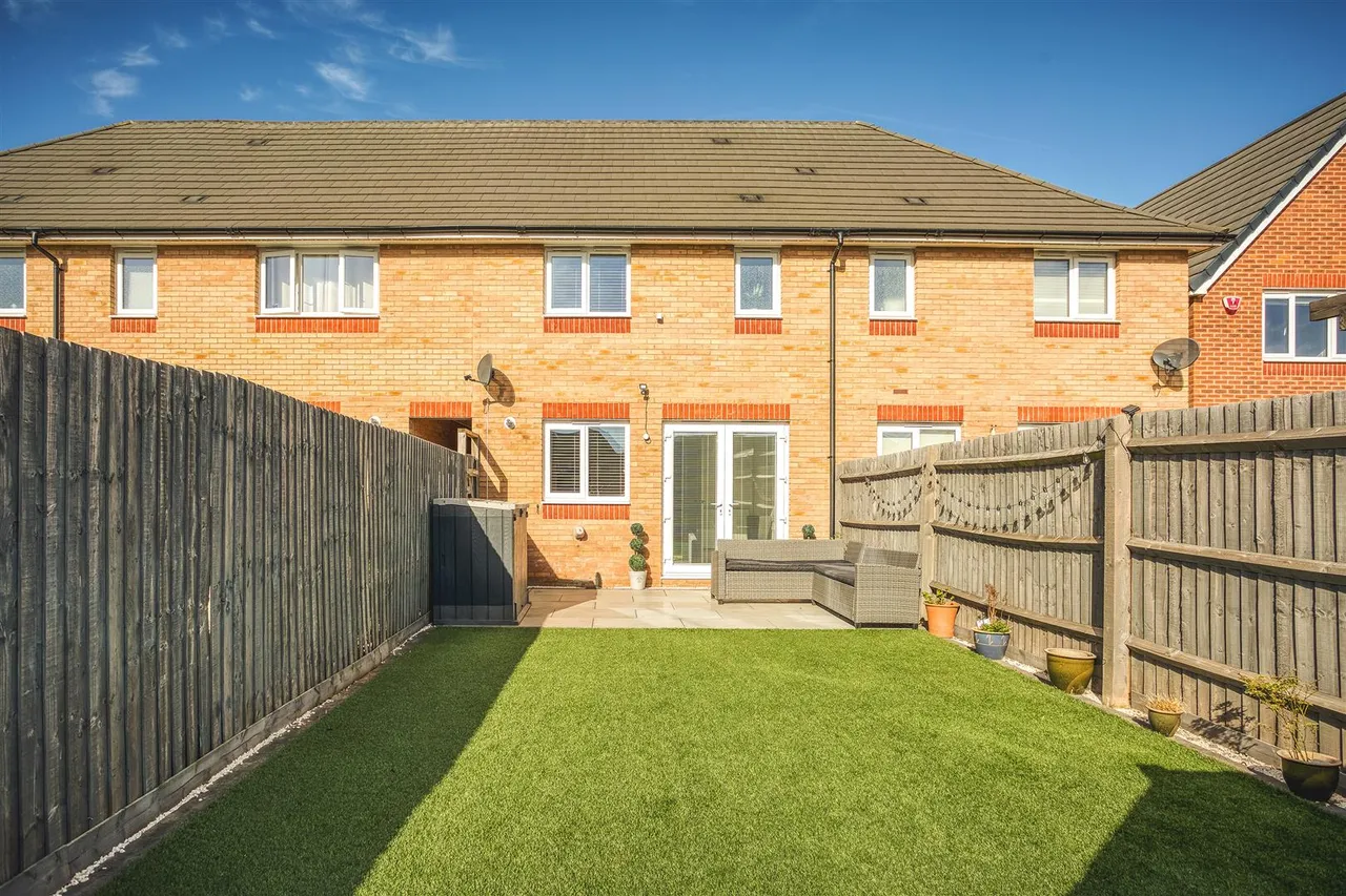Dale Acre Way, Breadsall, photo 14