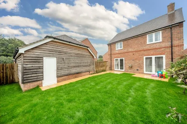 Popes Place, Greenham, RG19, photo 10