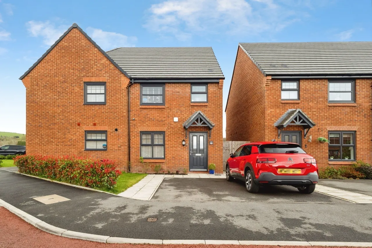 3 bed house for sale — Broadoak Lane, Ashton-under-Lyne, Greater Manchester, OL6