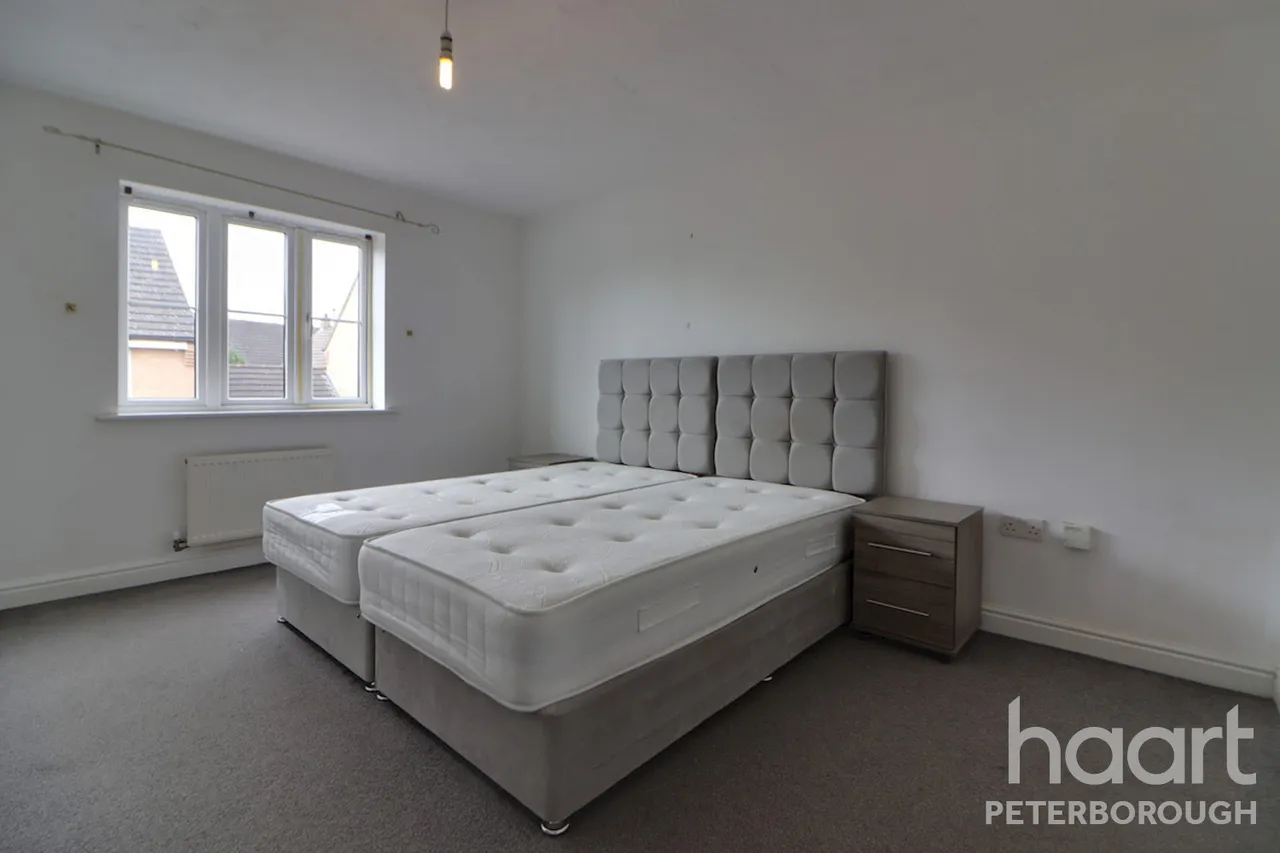 Peterborough, PE7, photo 12