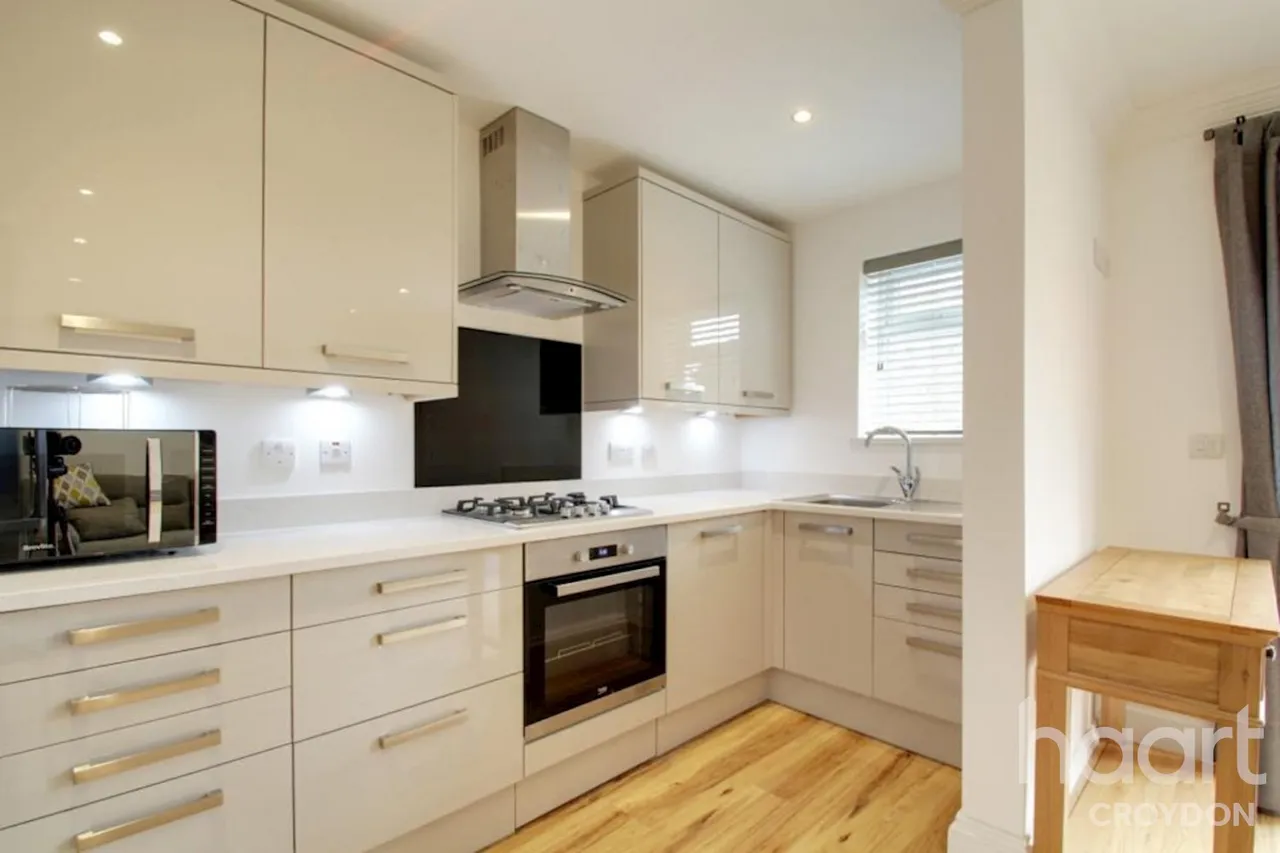1 bed house to rent, Haslemere Road, CR7