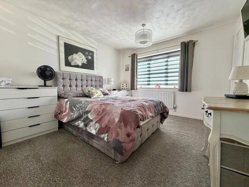 Larkspur Drive, Evesham, WR11, photo 6