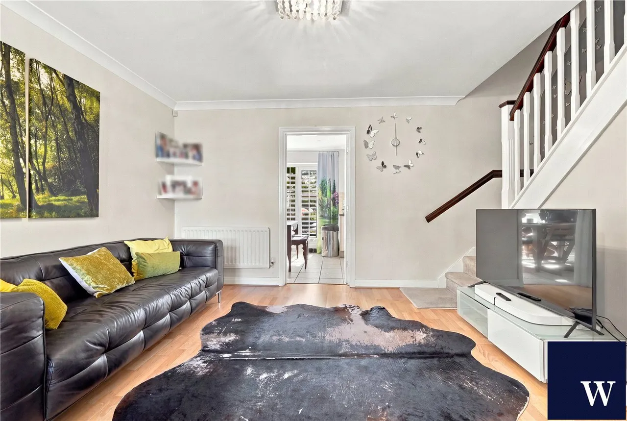 Honiton Gardens, Mill Hill East, NW7, photo 2
