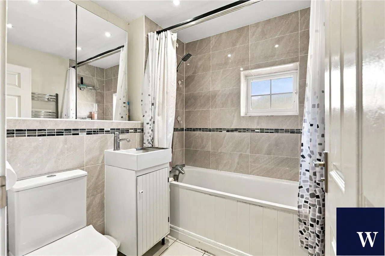 Honiton Gardens, Mill Hill East, NW7, photo 10