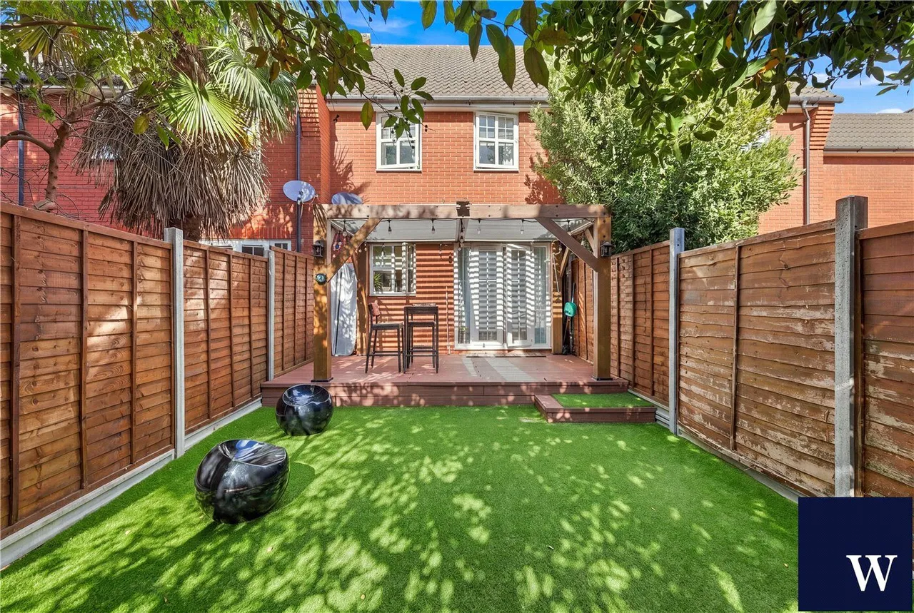 Honiton Gardens, Mill Hill East, NW7, photo 20