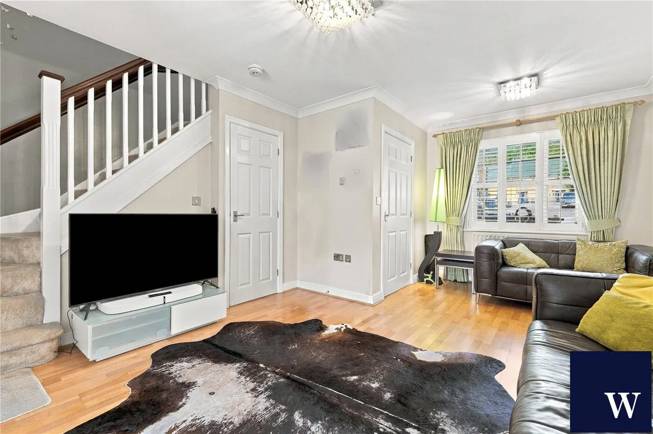 Honiton Gardens, Mill Hill East, NW7, photo 6