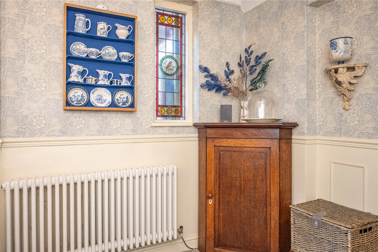 Victoria Road, Bromsgrove, Worcestershire, B61 0DW, photo 12