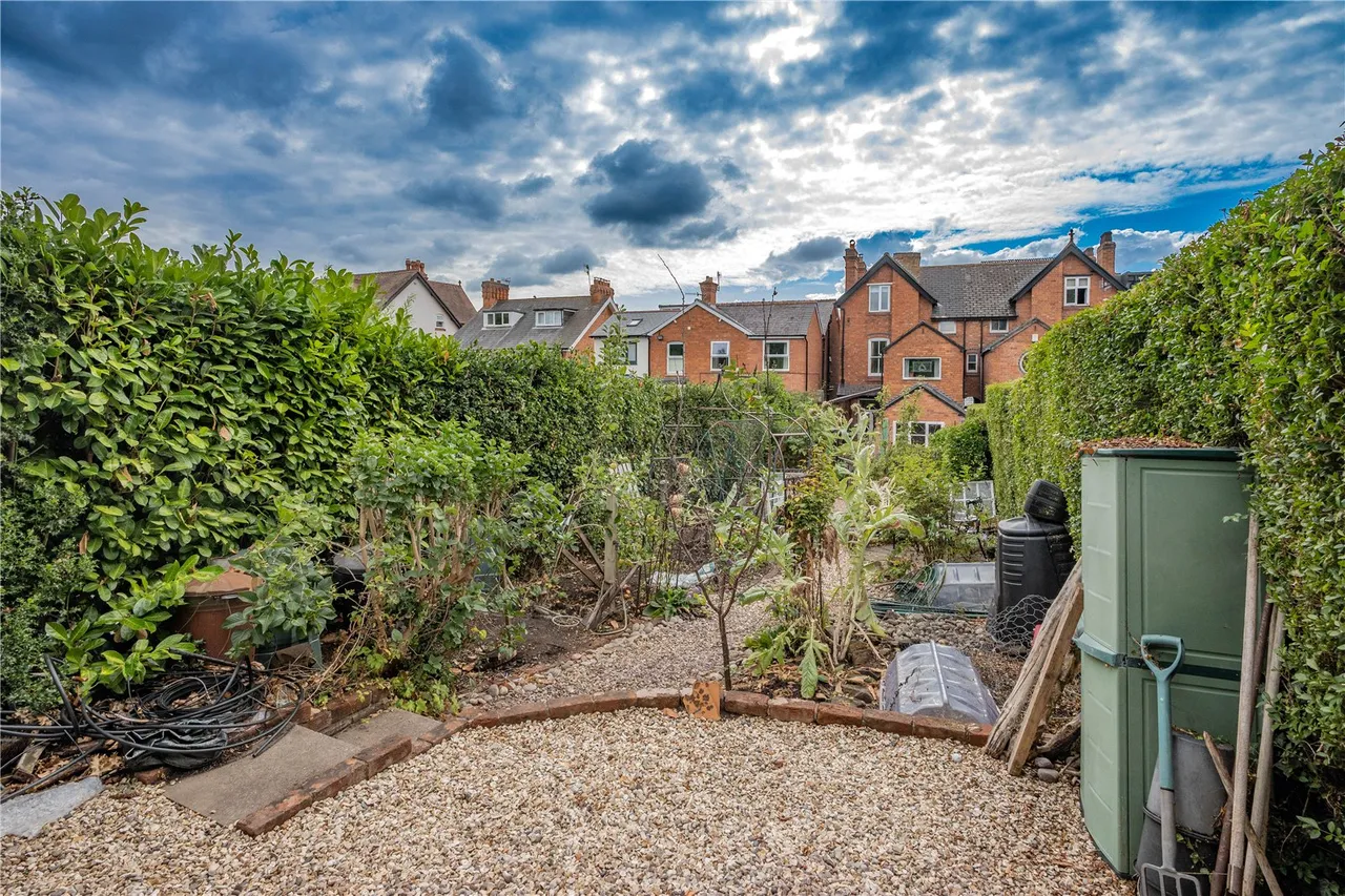 Victoria Road, Bromsgrove, Worcestershire, B61 0DW, photo 34