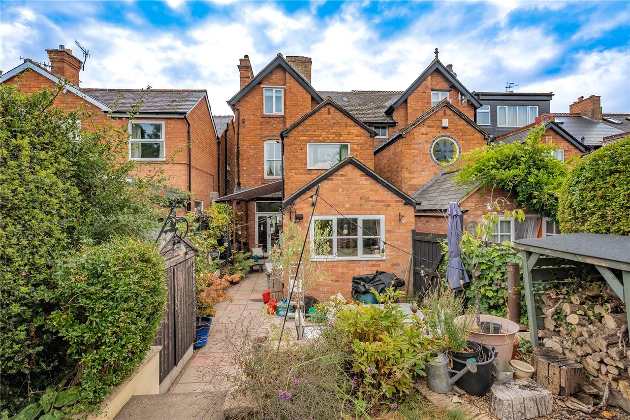 Victoria Road, Bromsgrove, Worcestershire, B61 0DW, photo 35