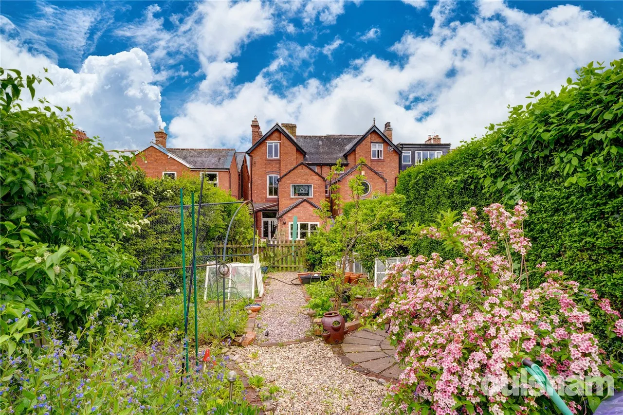 Victoria Road, Bromsgrove, Worcestershire, B61 0DW, photo 3
