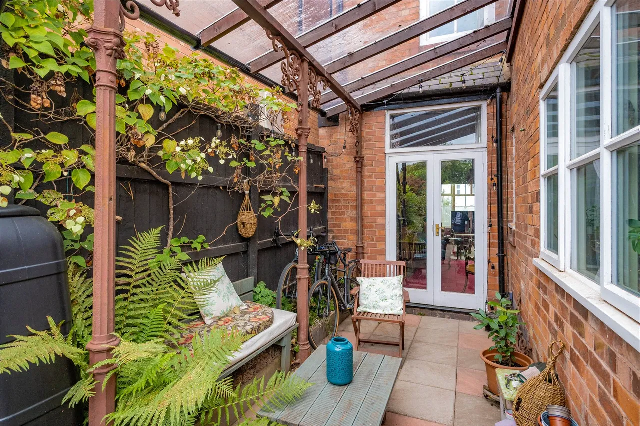 Victoria Road, Bromsgrove, Worcestershire, B61 0DW, photo 36