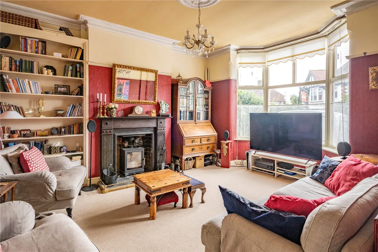 Victoria Road, Bromsgrove, Worcestershire, B61 0DW, photo 2