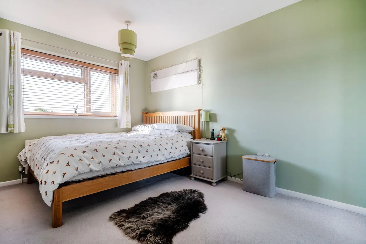 Meadow Way, Petworth, GU28, photo 8