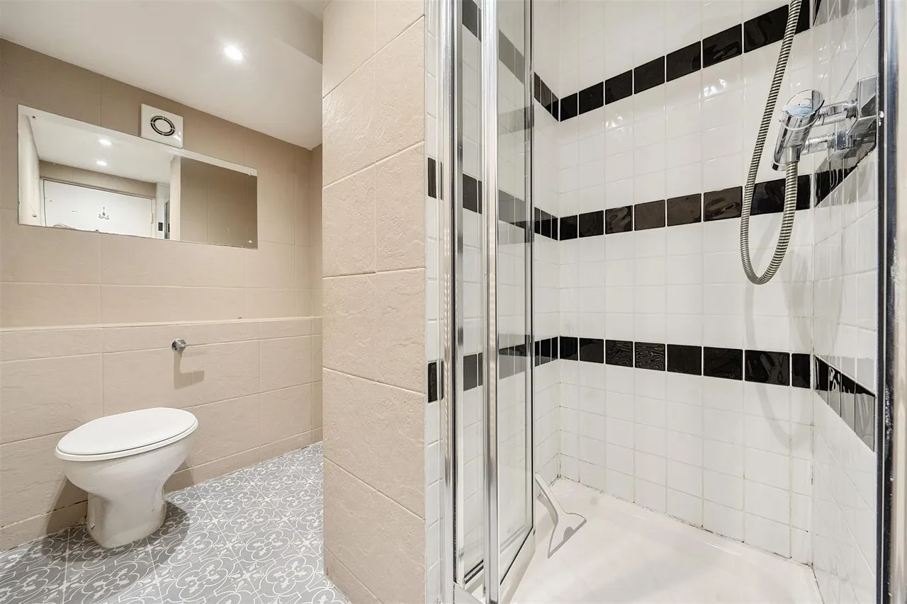 Heath Road, Twickenham, photo 9