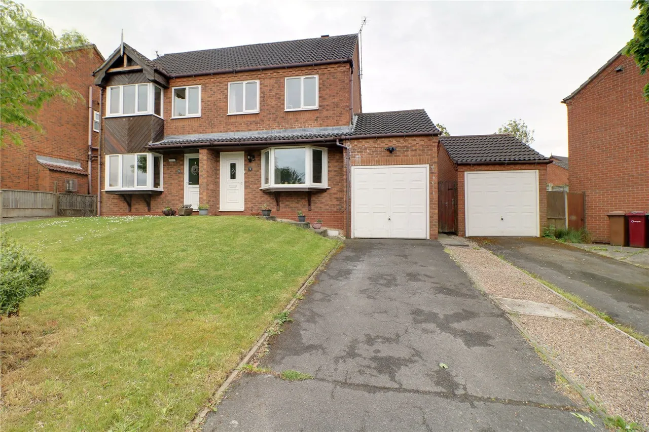 3 bed house for sale, Sharpe Close, Barton-Upon-Humber, DN18