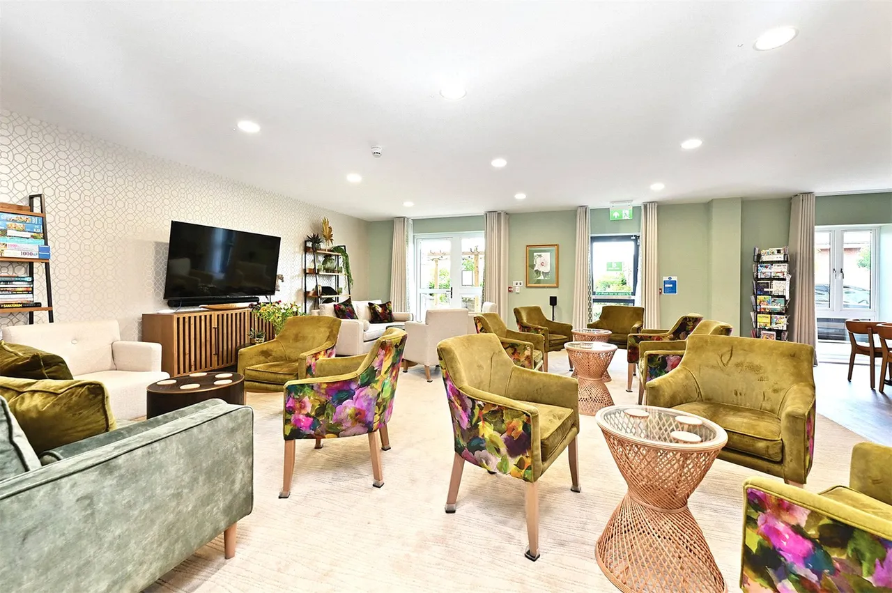 Station Road, Hook, RG27, photo 11