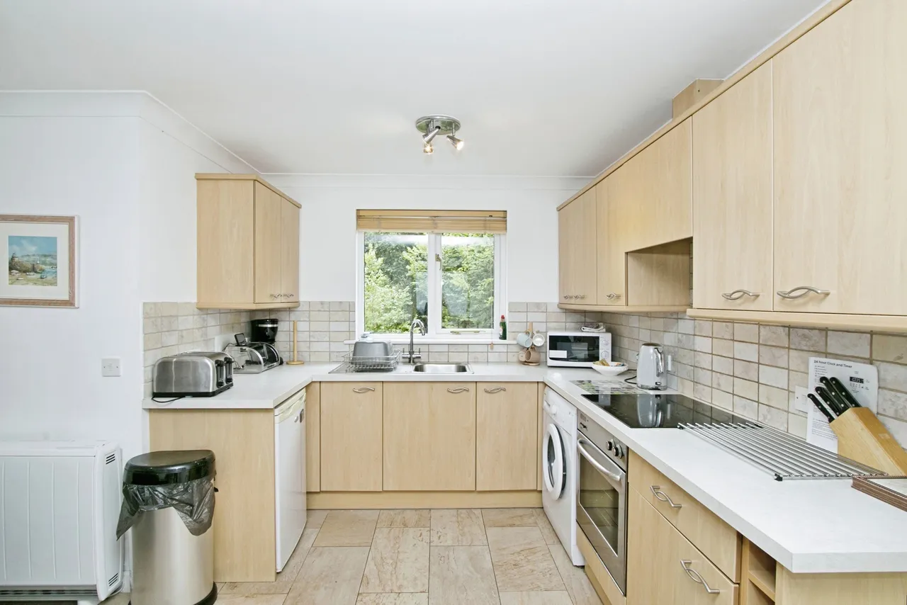 Pendra Loweth, Maen Valley, TR11, photo 6