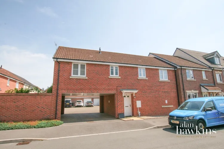 2 bed house to rent, Let, Register your interest, SN4