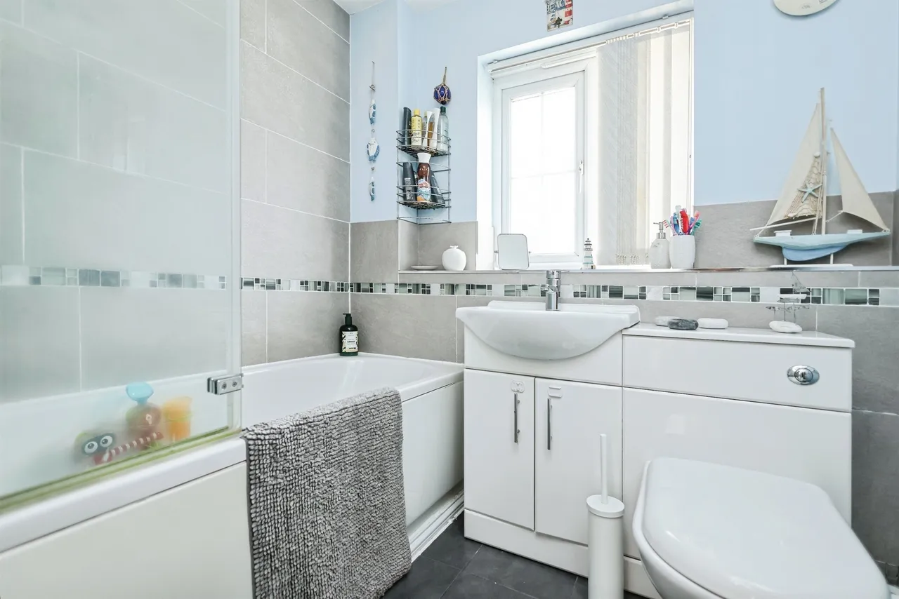 Bryan Budd Close, Rowley Regis, B65, photo 13