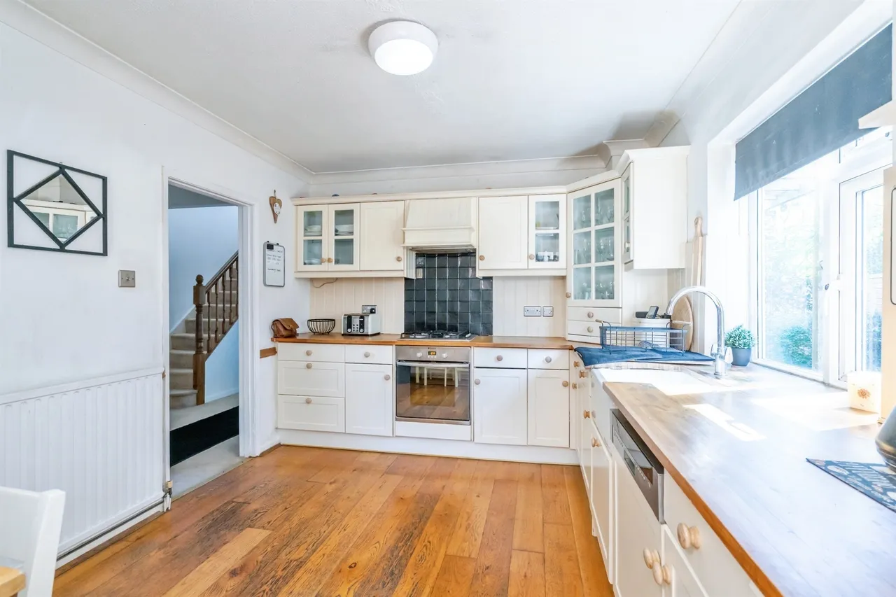 Old Place, Bognor Regis, PO21, photo 7