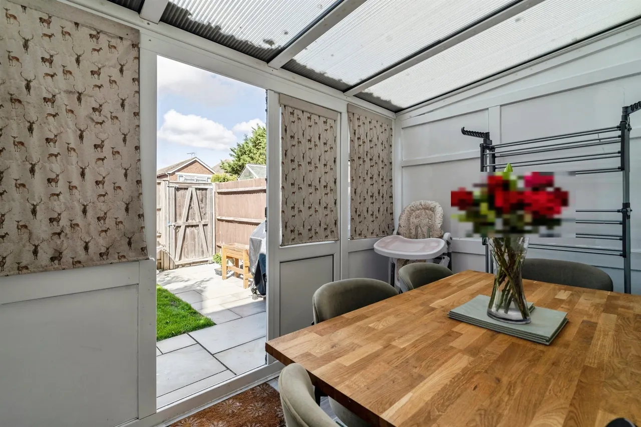 Sussex Street, Wick, Littlehampton, photo 8