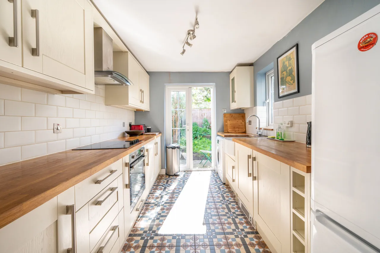 29 Caistor Park Road, London, photo 4