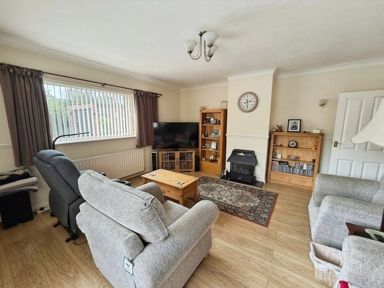 Stow, Lincoln, LN1, photo 9